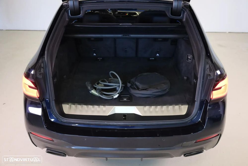 BMW 530 e Pack Desportivo M - 20