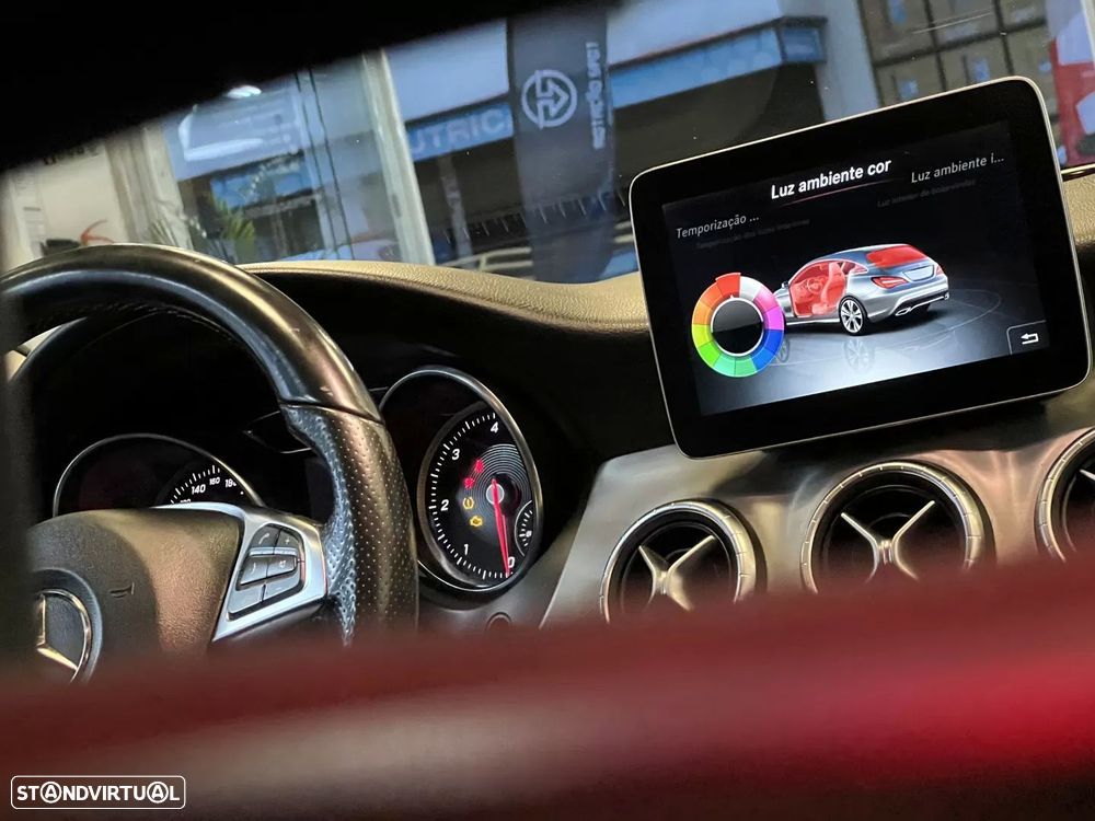 Mercedes-Benz CLA 200 d Shooting Brake AMG Line - 22