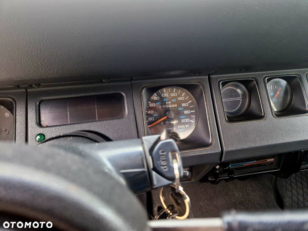 Jeep Wrangler - 12