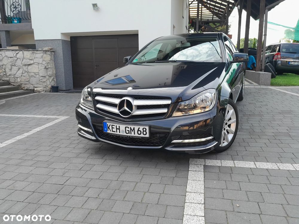 Mercedes-Benz Klasa C 180 Coupe BlueEFFICIENCY - 2