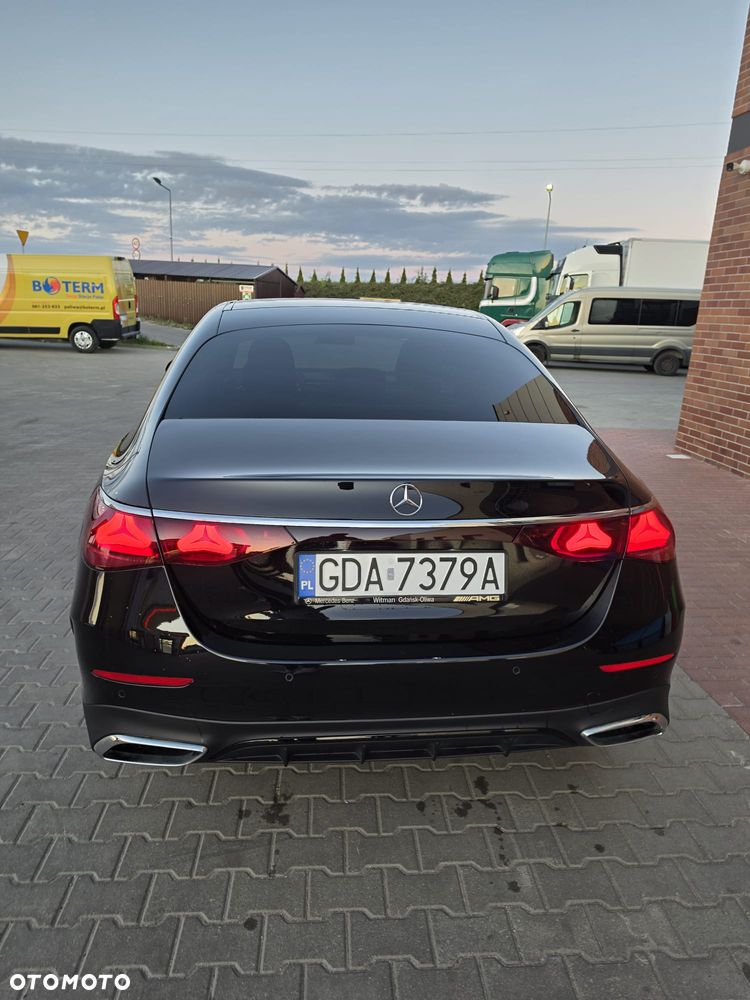 Mercedes-Benz Klasa E 220 d mHEV 4-Matic AMG 9G-Tronic - 2