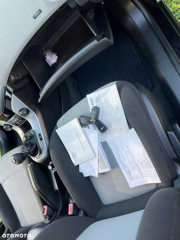 Chevrolet Cruze 1.6 LS - 5