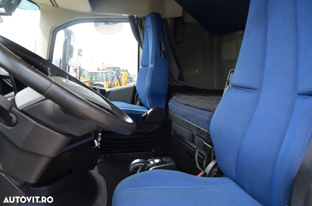 Volvo FH 500 NEW / EURO 6 / 2021r. / KLIMA P. / LED / ACC / WAGA / NAVI / KAMERA / DE / 8635 - 16