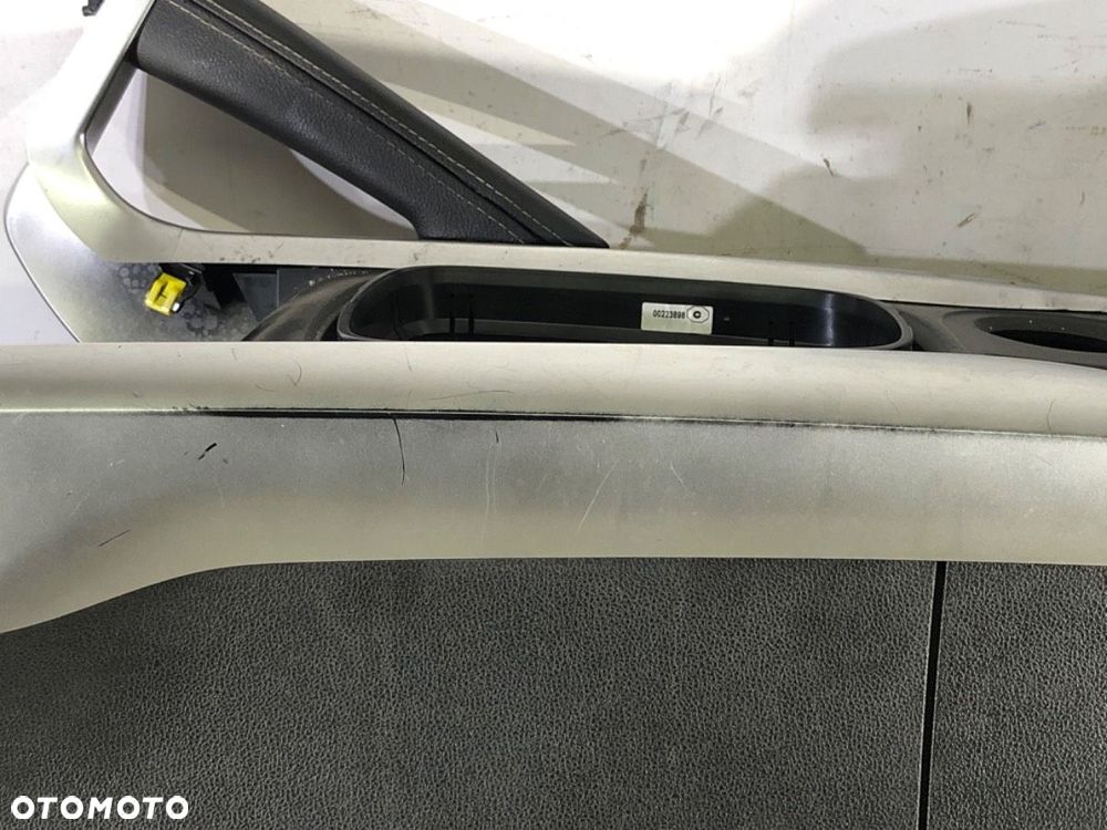 TUNEL ŚRODKOWY - 339.00 PLN - RENAULT KADJAR (HA_, HL_) 2015 - 2022 1.6 dCi 130 4x4 96 kW [130 KM] - 5