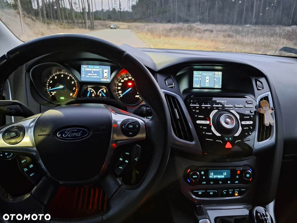 Ford Focus 1.6 EcoBoost Trend - 14