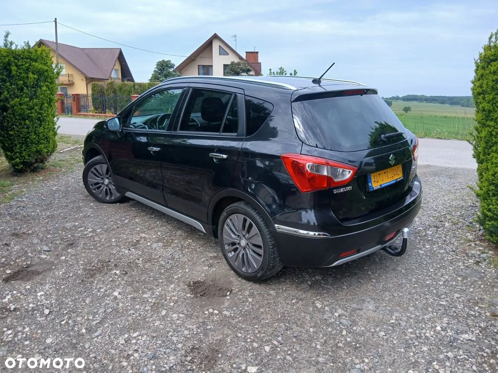 Suzuki S-Cross - 4