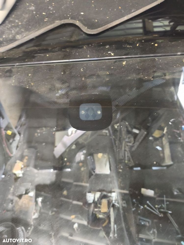 Parbriz cu încălzire și senzori Volkswagen Passat B6 2005 - 2010 - 2