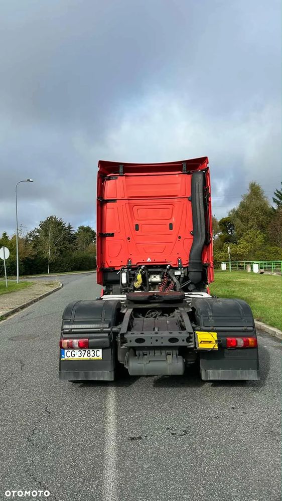Mercedes-Benz Actros - 3