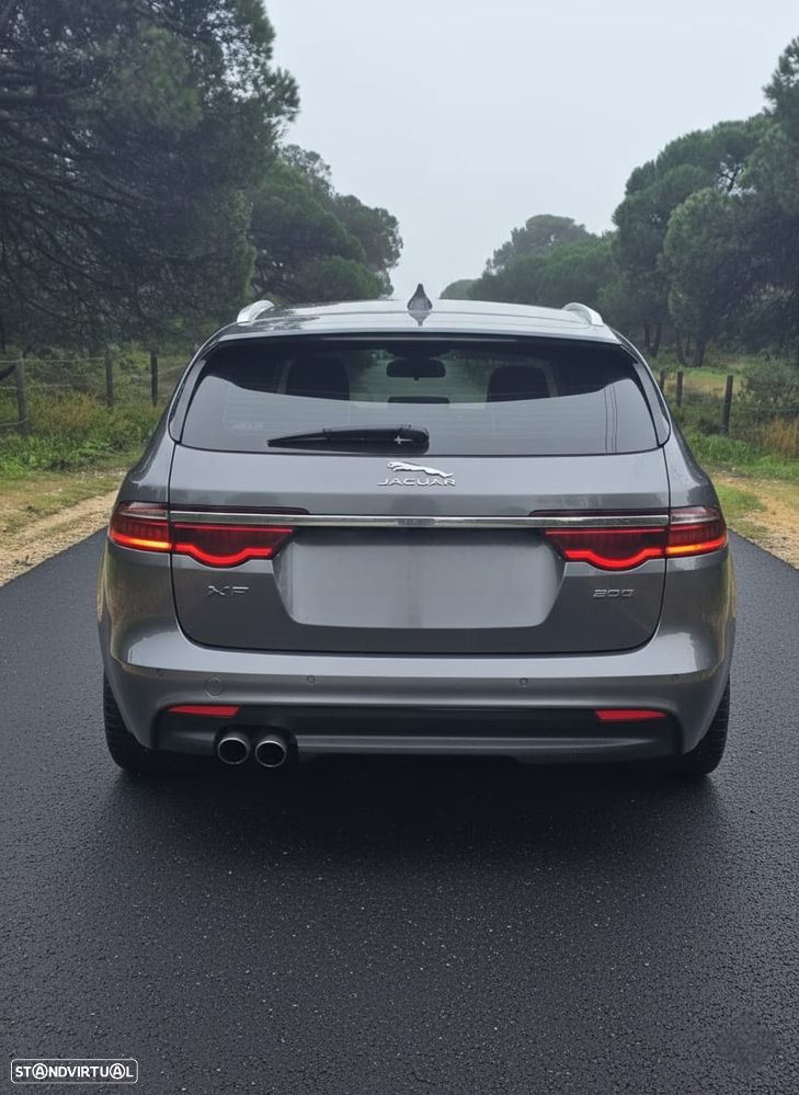 Jaguar XF Sportbrake 20d Aut. Prestige - 6