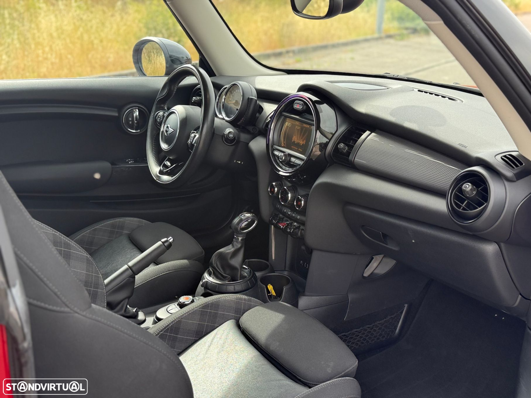 MINI 3 Portas Cooper D Auto - 13