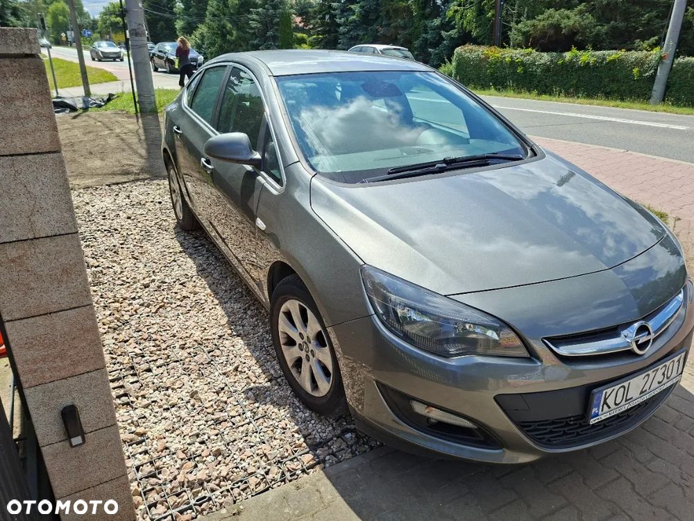 Opel Astra 1.4 T Active - 2