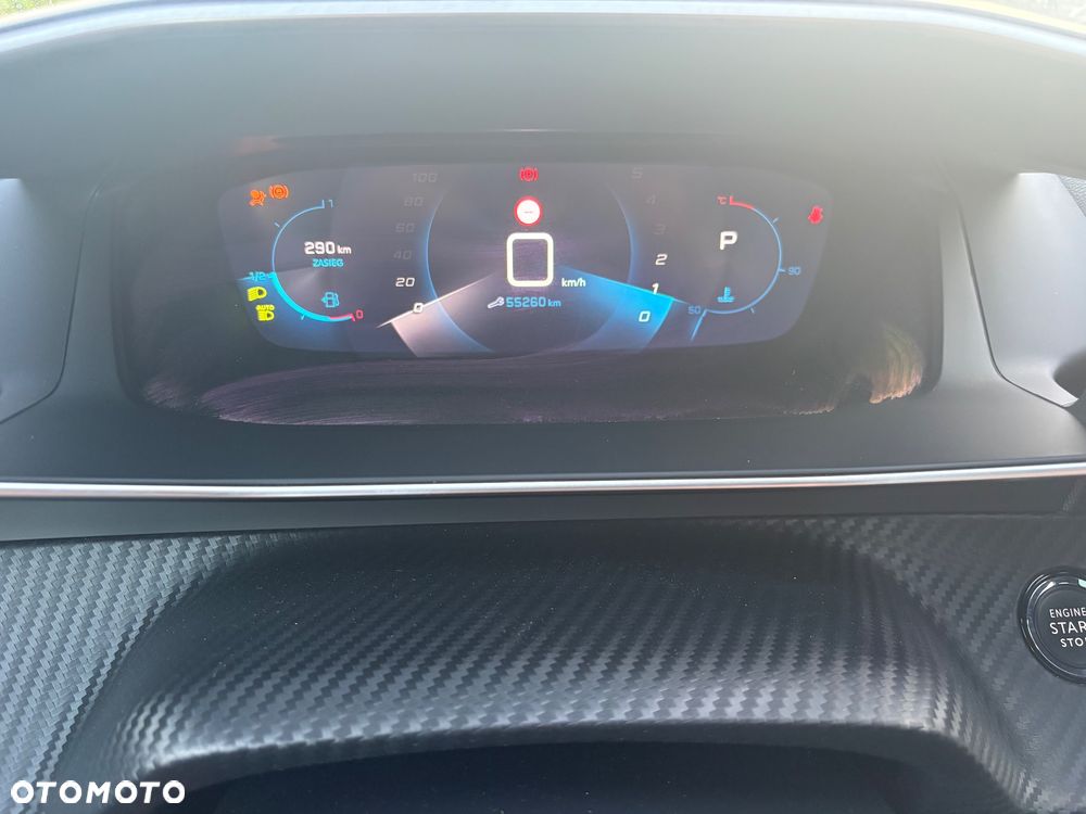 Peugeot 2008 PureTech 130 EAT8 GT - 21