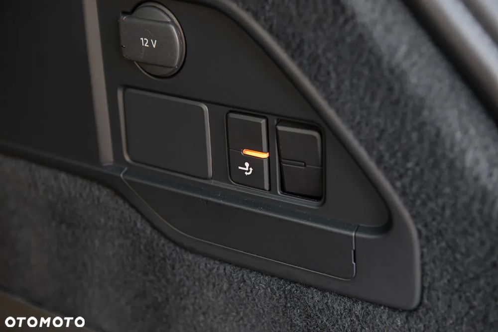 Volkswagen Touareg 3.0 V6 TDI SCR Blue Motion DPF Automatik Executive Edition - 31