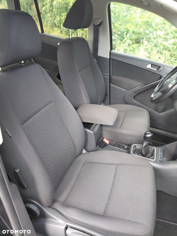 Volkswagen Tiguan - 22