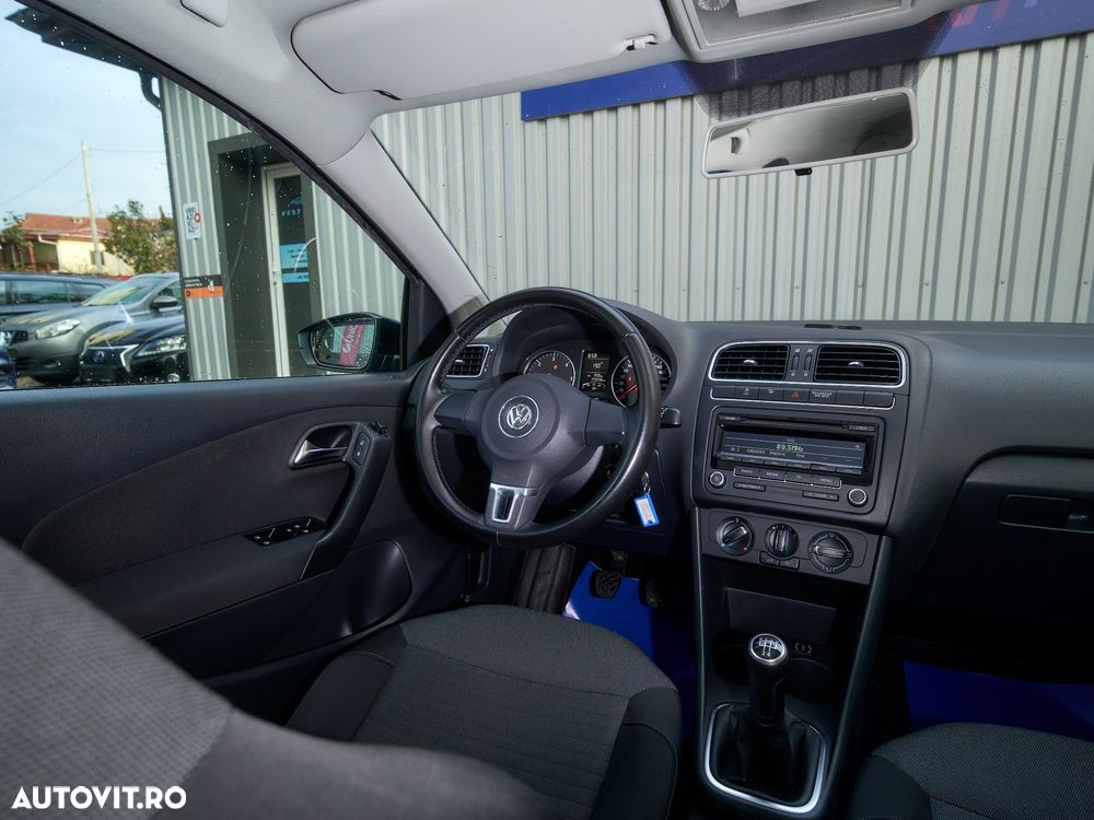 Volkswagen Polo - 8