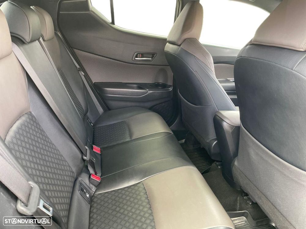 Toyota C-HR - 8