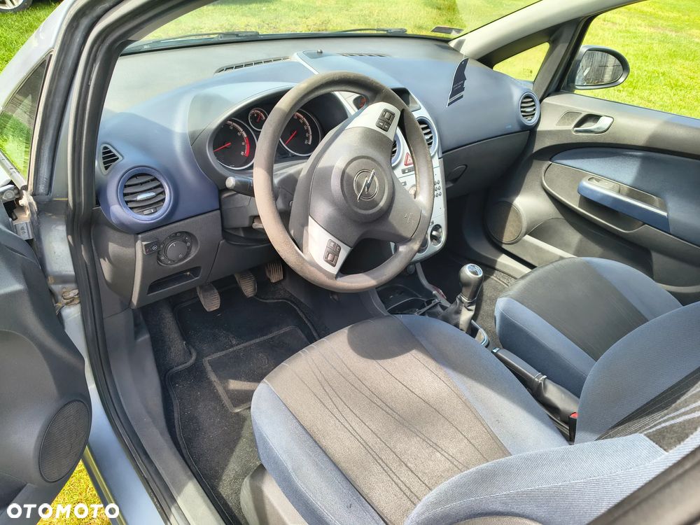 Opel Corsa 1.2 16V Enjoy - 5