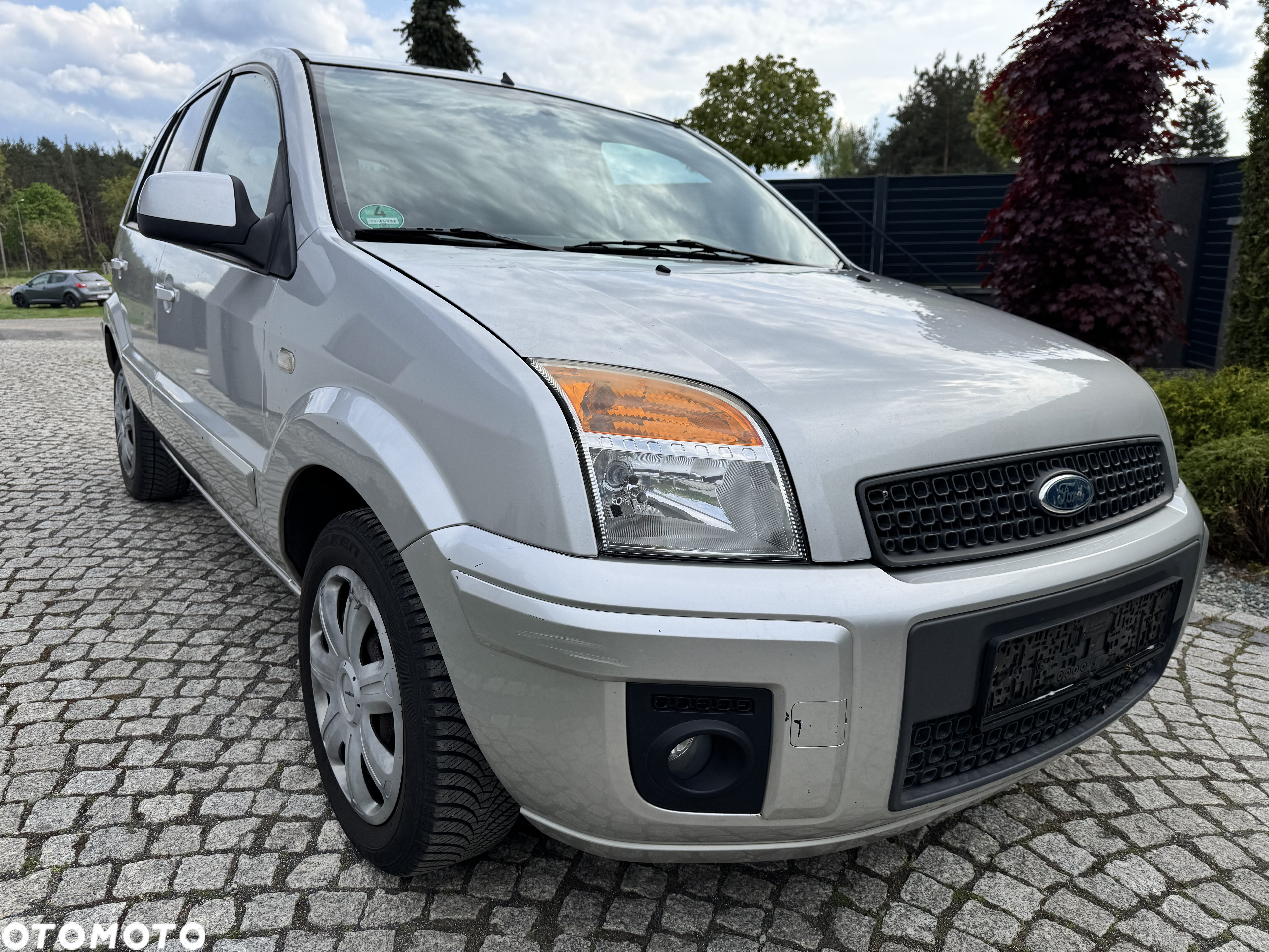 Ford Fusion - 8