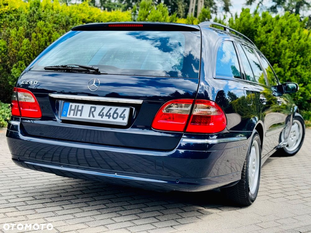 Mercedes-Benz Klasa E 240 4Matic Avantgarde - 25