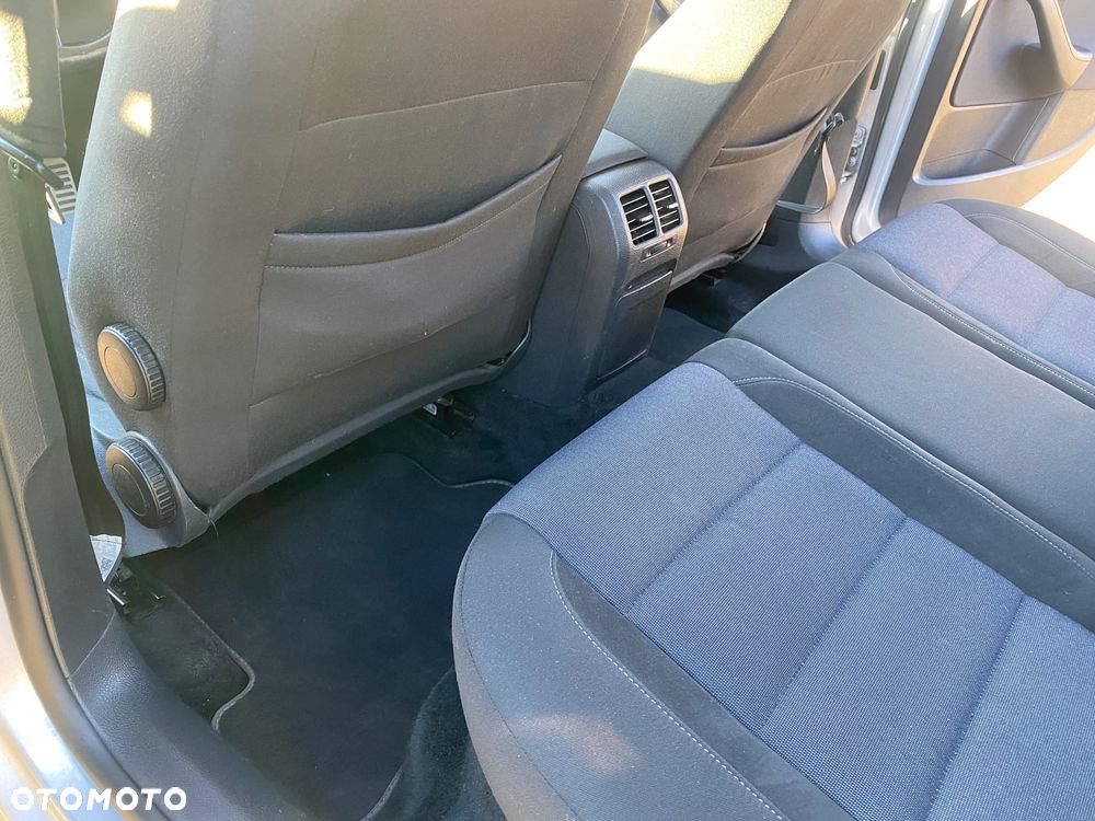 Volkswagen Golf 2.0 TDI Comfortline - 7