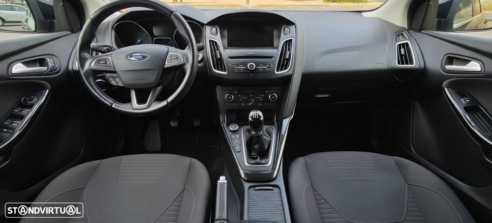 Ford Focus 1.0 EcoBoost Titanium - 16