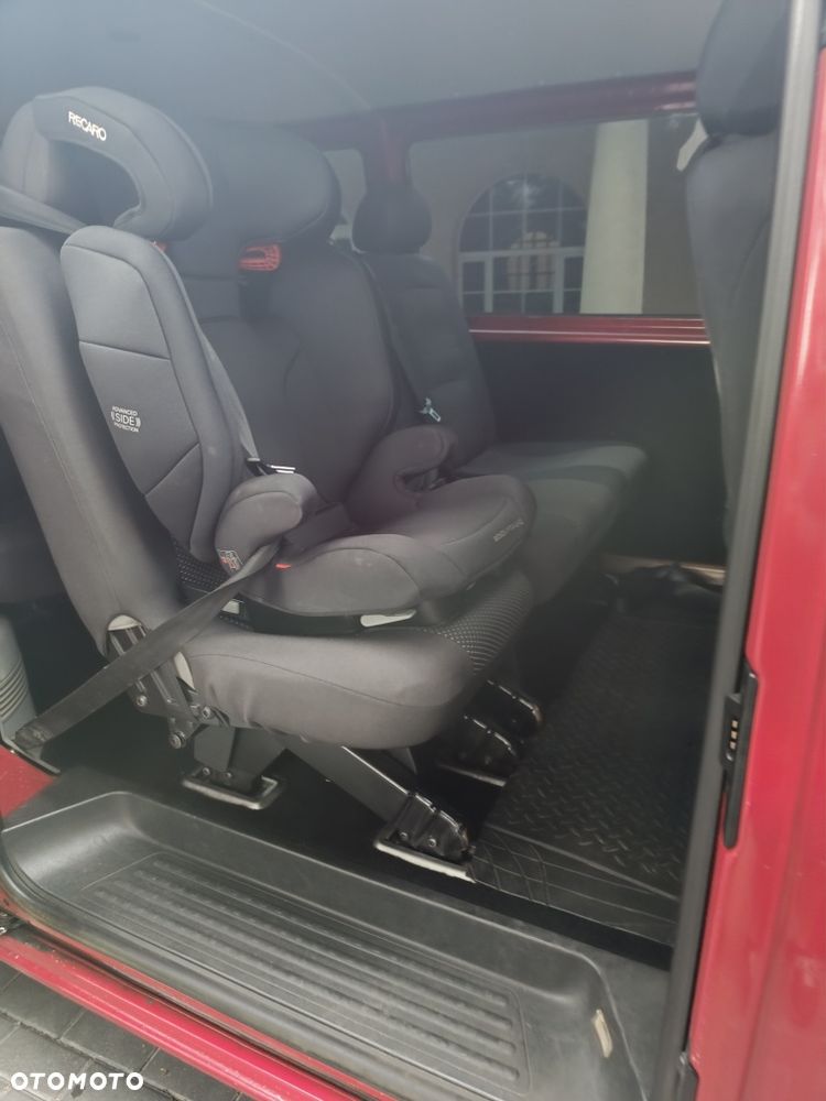 Volkswagen Caravelle - 5