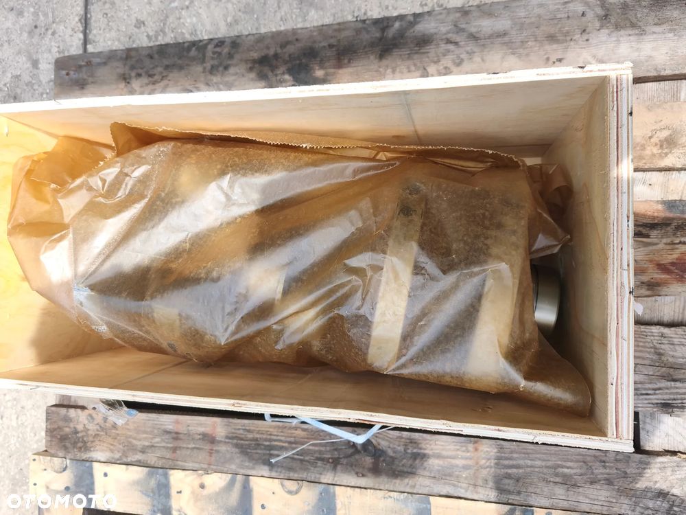 Wał Korbowy Mercedes Actros MP2 MP3 V6 OM501 Wał Korbowy Setra - 3