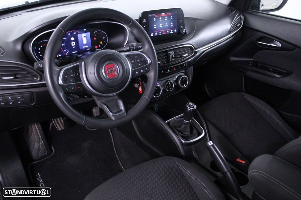 Fiat Tipo Station Wagon 1.0 GSE T3 City Life - 32