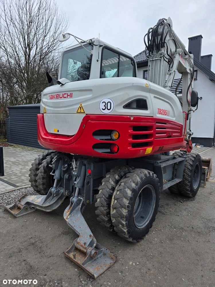Takeuchi TB 295W Powertilt - 5
