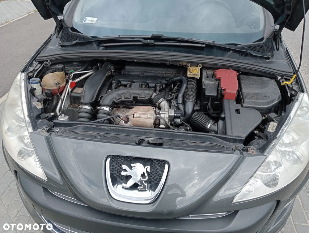 Peugeot 308 SW 150 THP Premium - 18