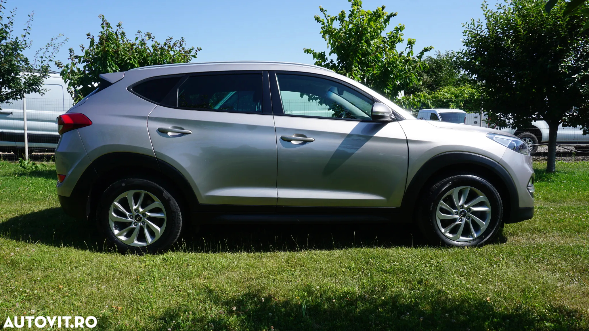 Hyundai Tucson 1.6 T-GDi 4WD 7DCT Luxury - 3