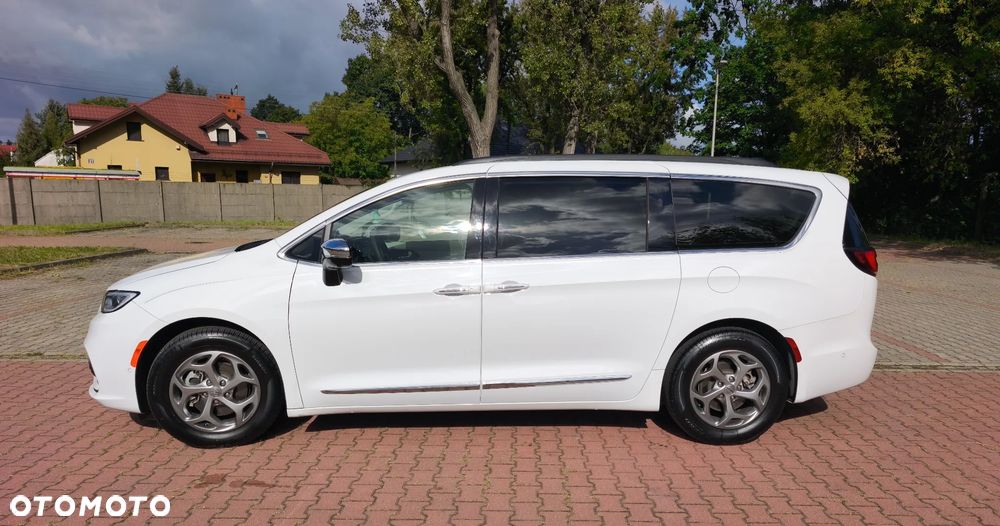 Chrysler Pacifica - 5