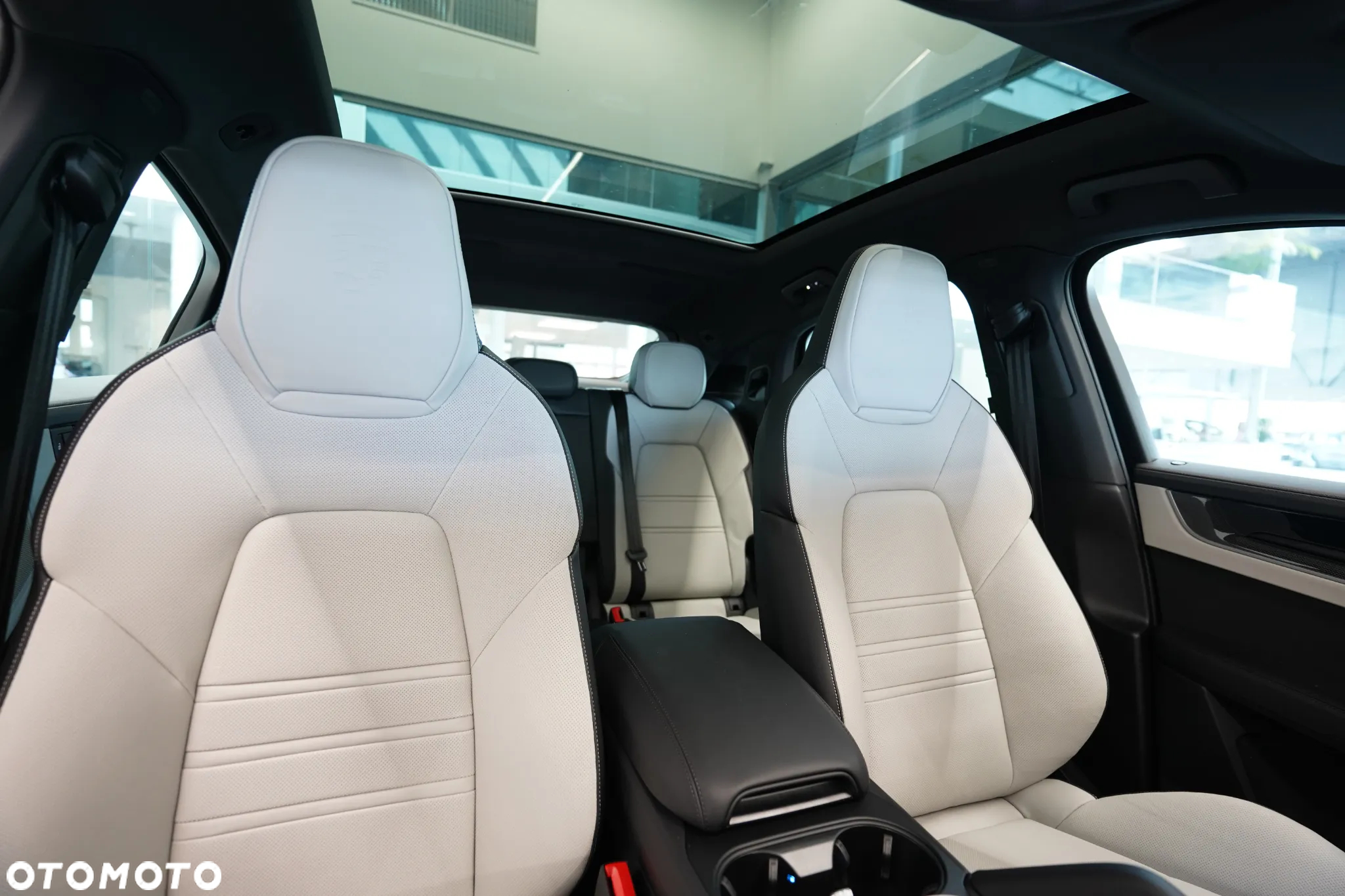Porsche Cayenne Coupe S - 28