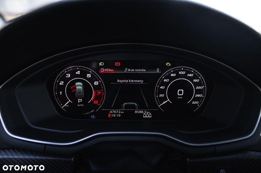 Audi RS4 Avant - 24