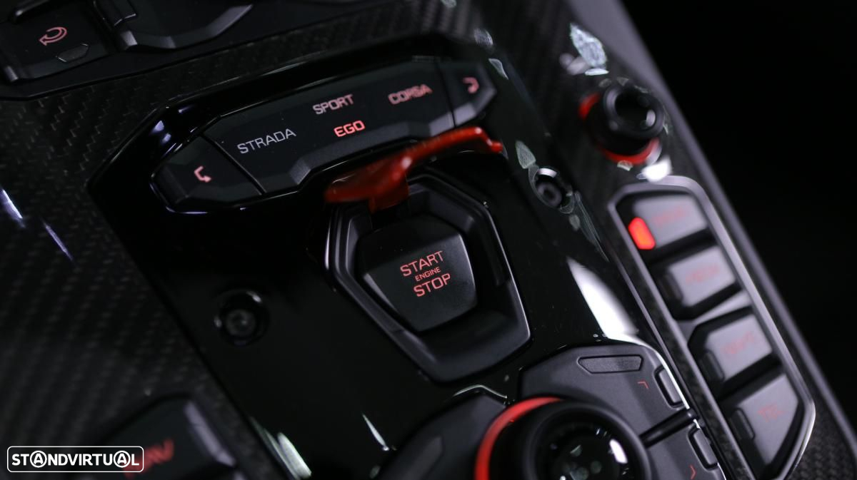 Lamborghini Aventador SVJ Roadster - 22