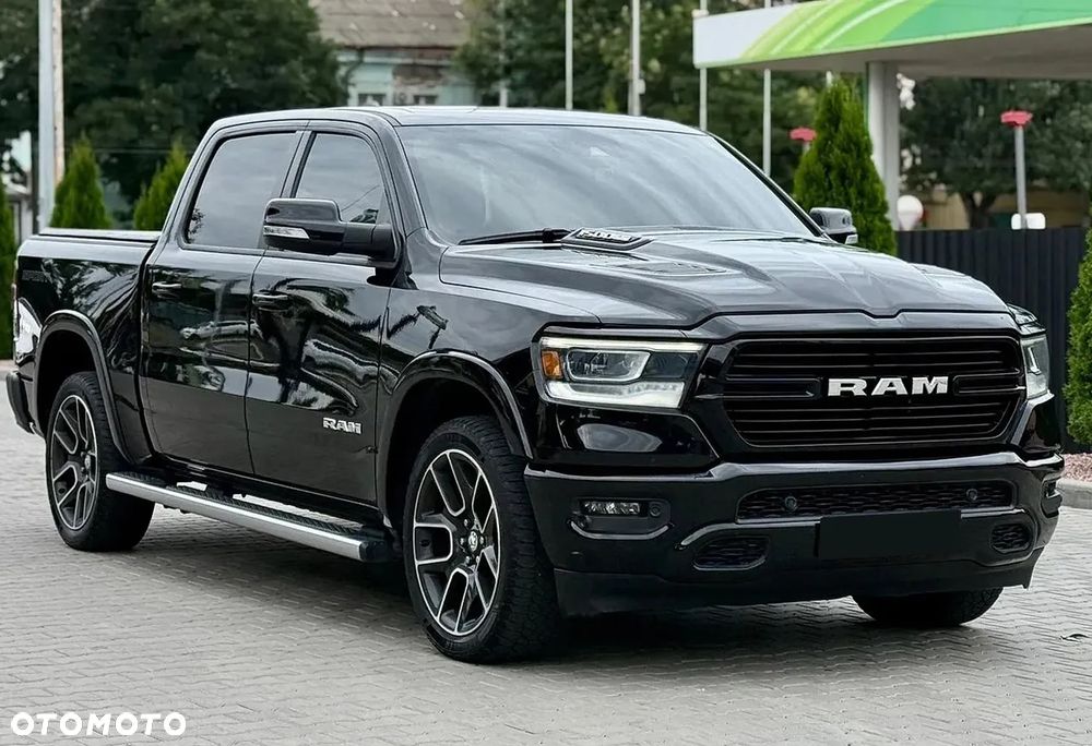 RAM 1500 5.7 Crew Cab Laramie - 3
