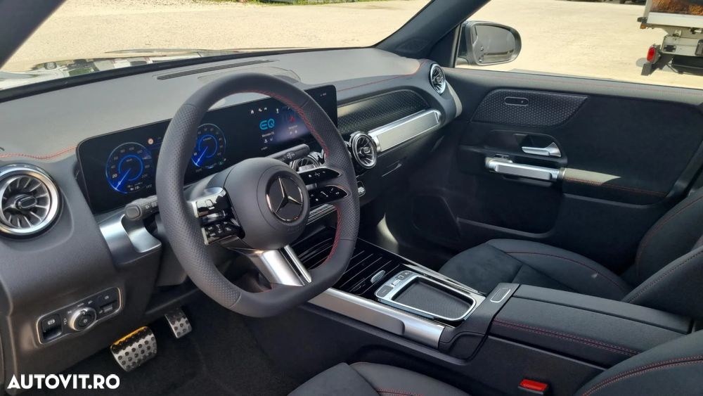 Mercedes-Benz EQB 300 4MATIC - 9