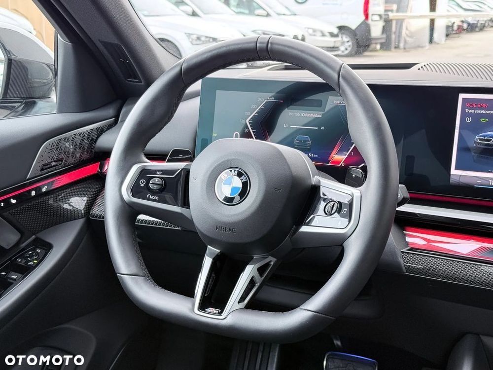 BMW Seria 5 540d xDrive mHEV - 10