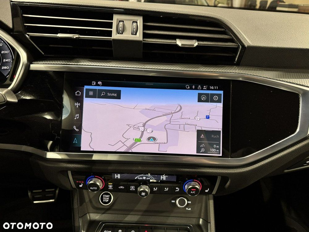 Audi Q3 Sportback - 28