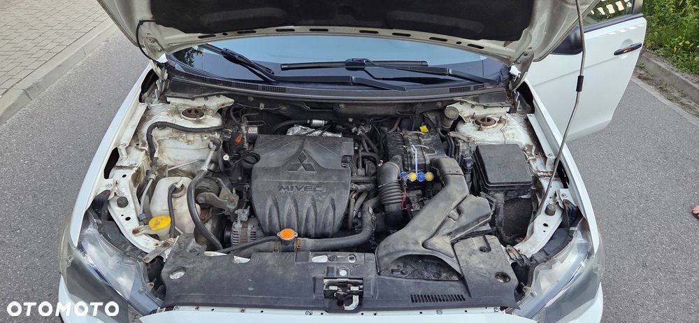 Mitsubishi Lancer 1.5 Inform - 14