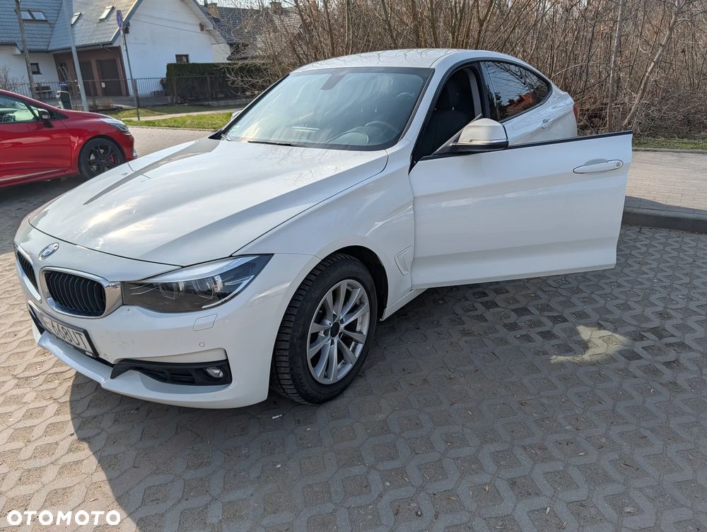 BMW 3GT 320d xDrive Advantage - 10
