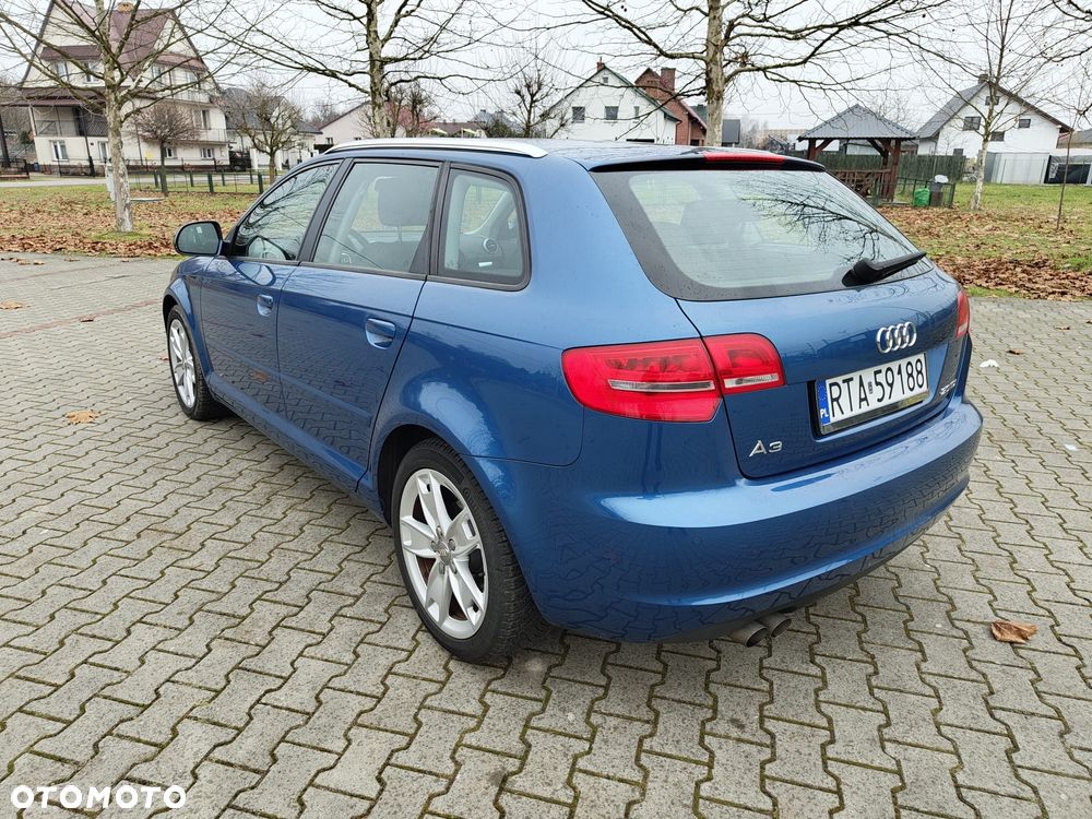 Audi A3 Sportback 2.0 TDI Ambiente - 8