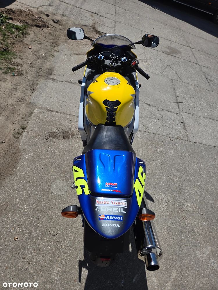 Honda CBR - 13