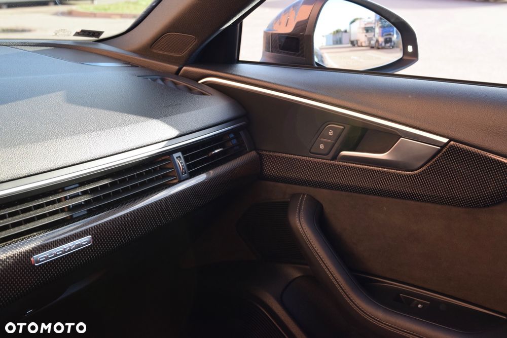 Audi S4 Limousine - 35