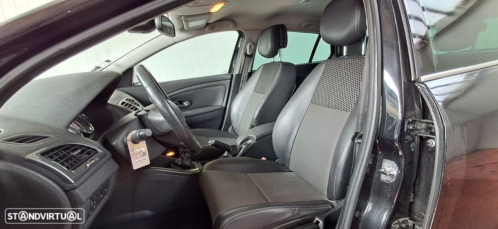 Renault Mégane Sport Tourer 1.5 dCi Dynamique - 9