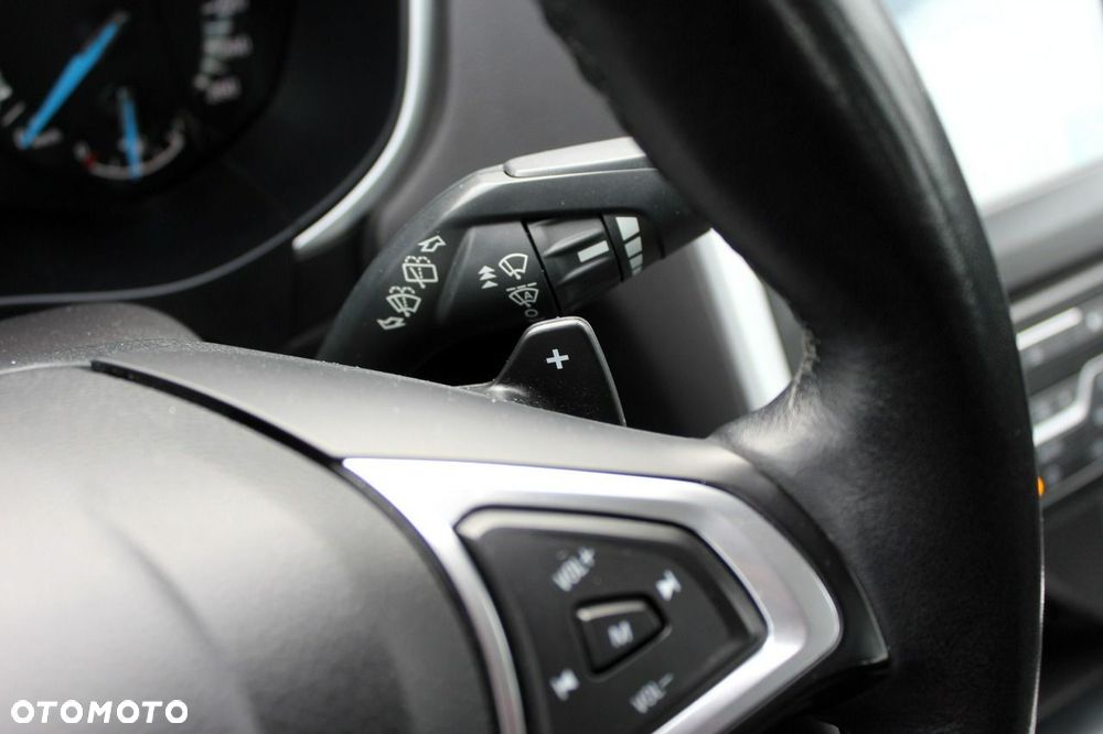 Ford Mondeo - 28
