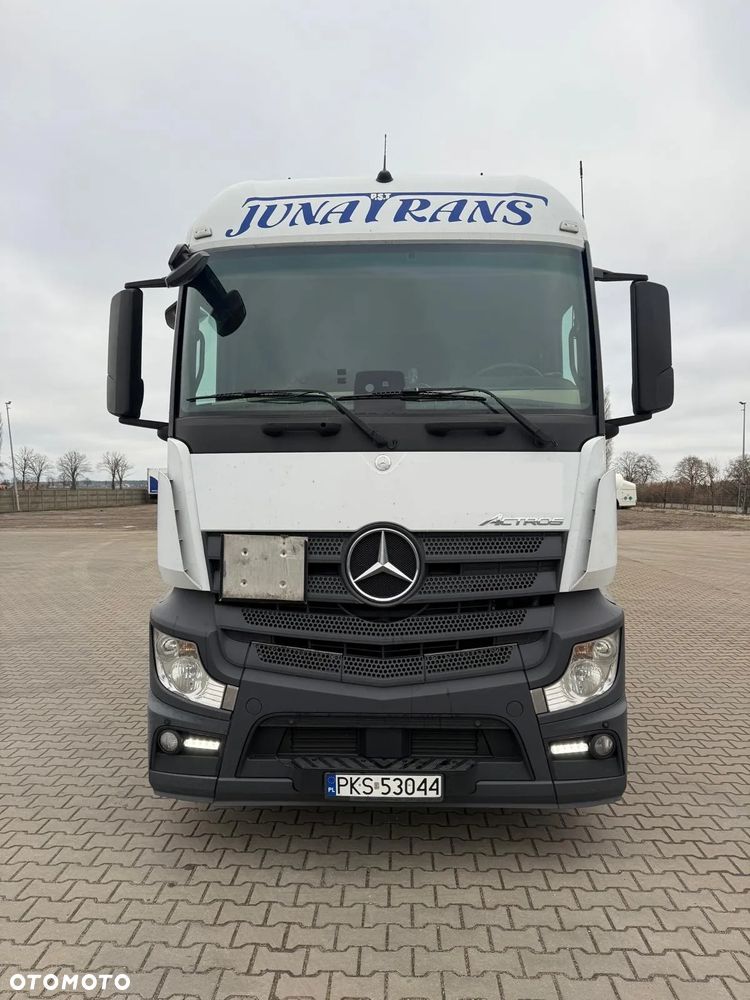 Mercedes-Benz Actros - 1