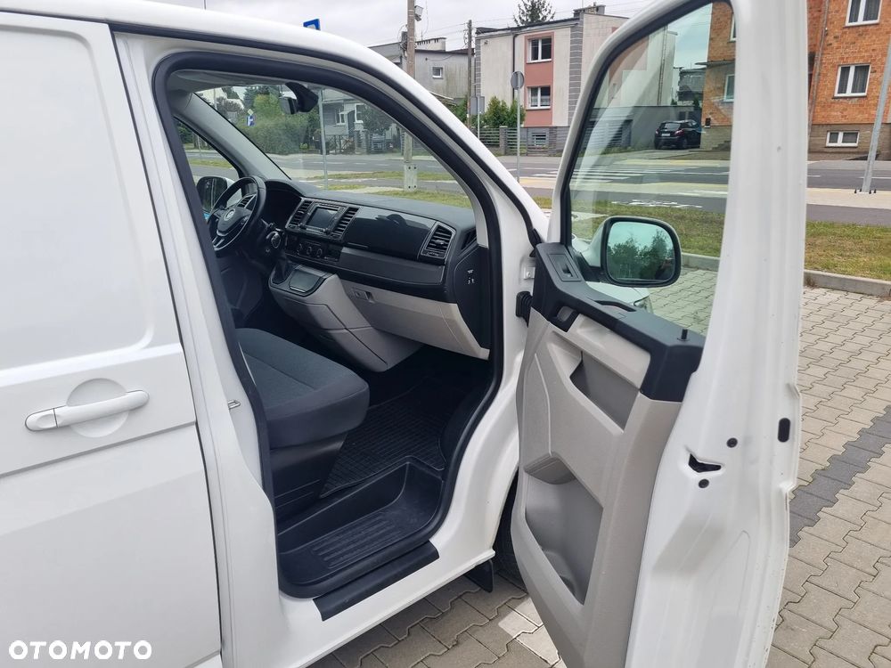 Volkswagen Transporter - 14