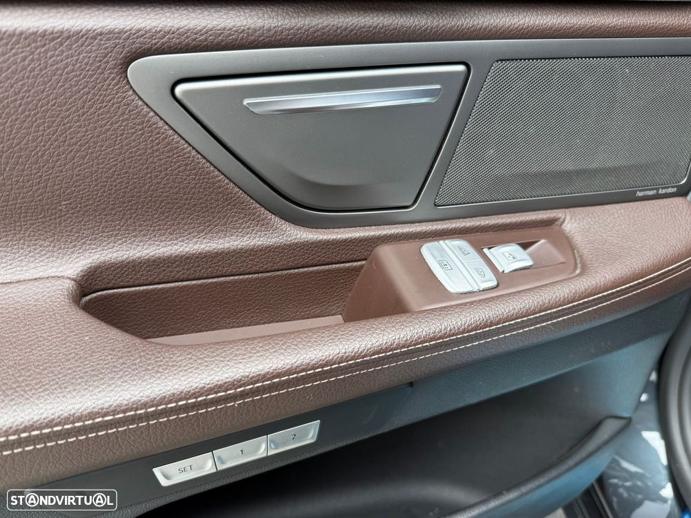 BMW 740 d xDrive Pack M Auto - 28