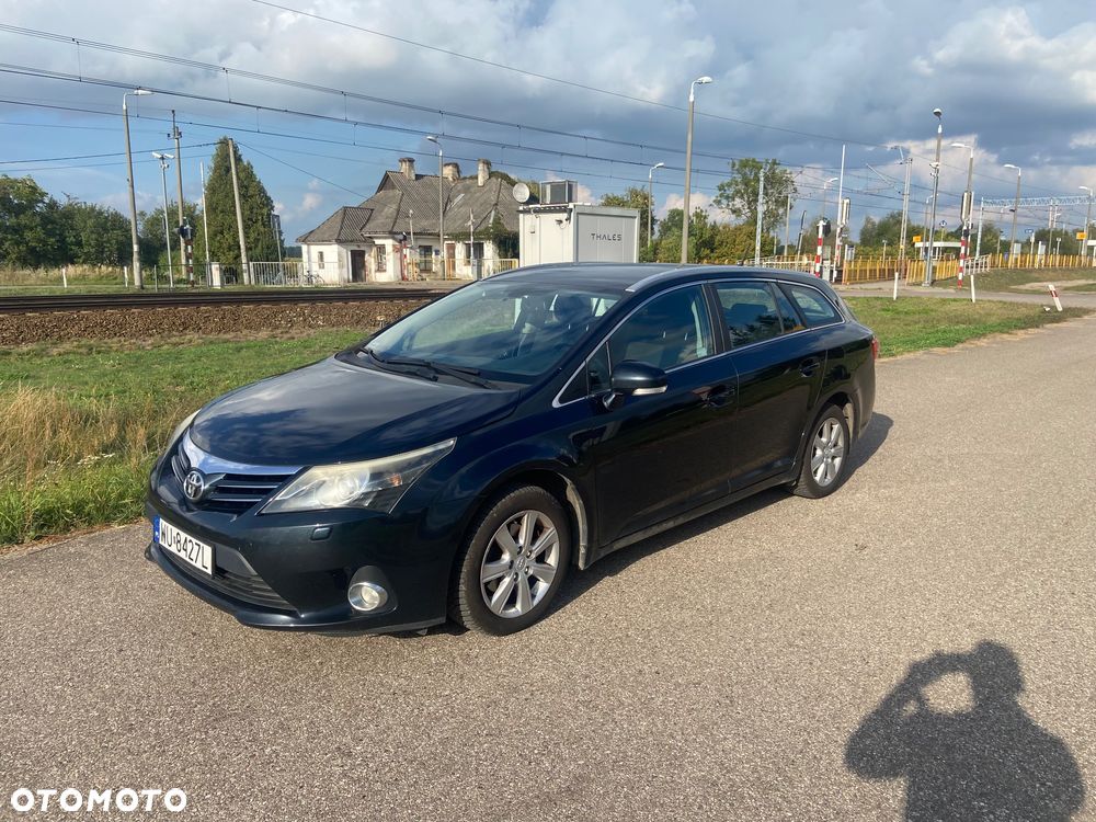 Toyota Avensis 2.0 D-4D Active - 1